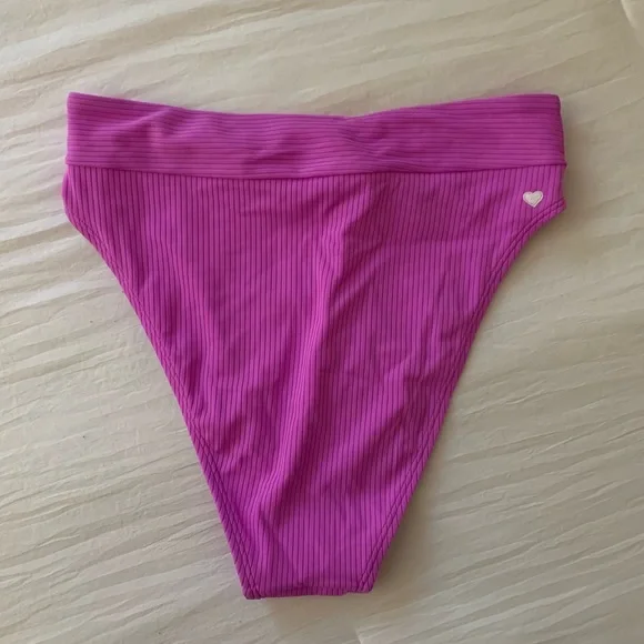 Stoney Clover 2 piece bikini - Picture 5 of 5